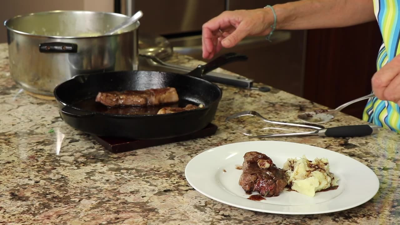 Lamb Steaks With Garlic Mashed Potatoes _ Rockin Robin Cooks