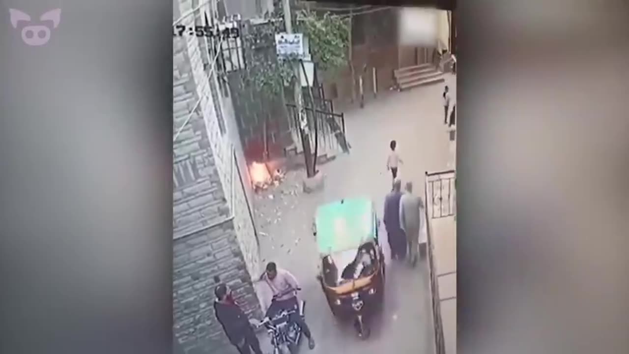 STRANGE VIDEOS -STRANGE PEOPLE - STRANGE THINGS