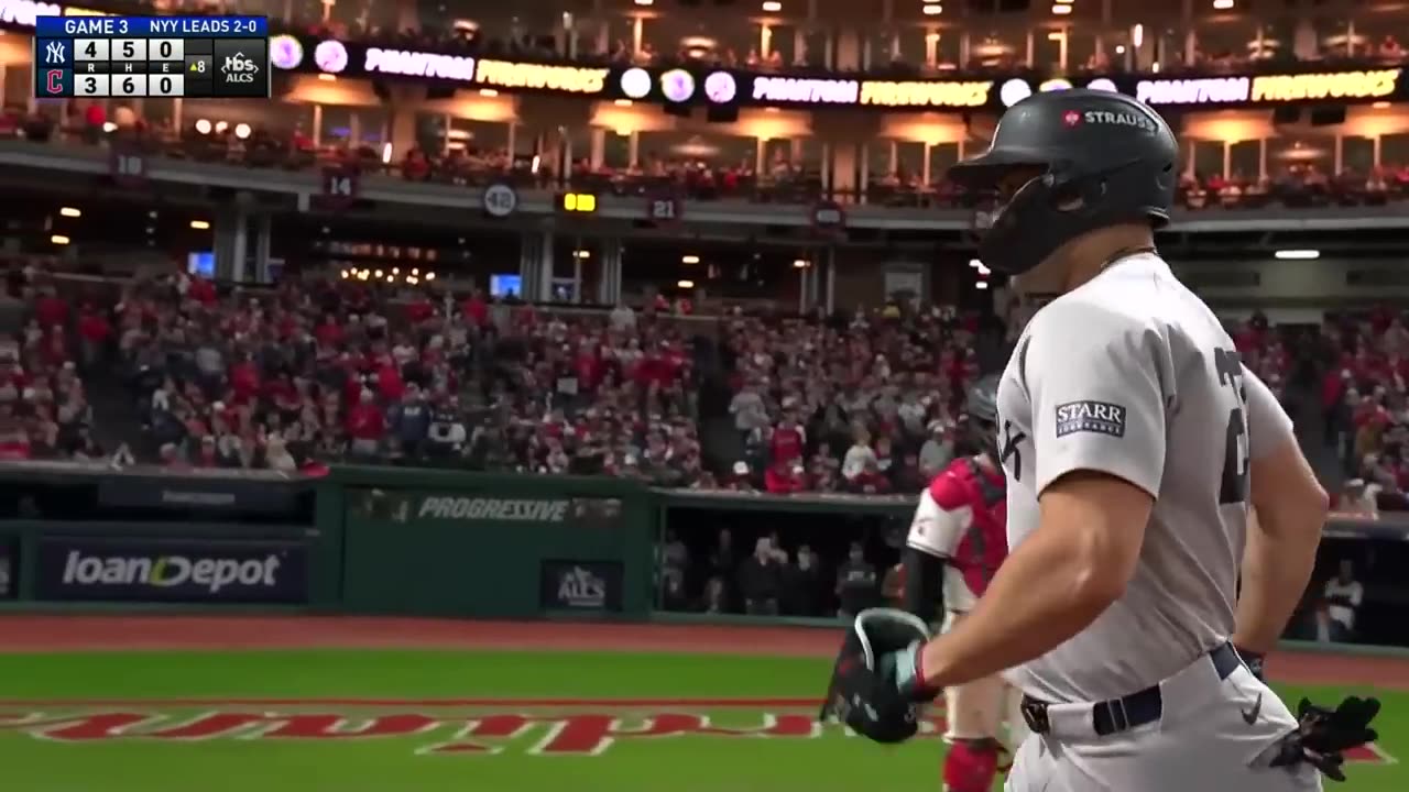 Giancarlo Stanton has been CLUTCH this postseason!