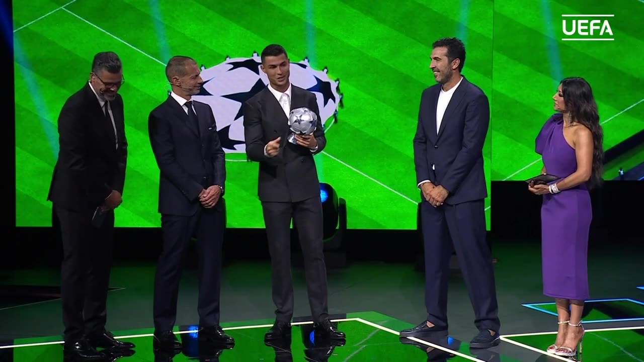 I receive THE BIGGEST AWARD of the Champions League_