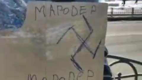 Už známe video z jednej „modernej“ európskej krajiny, v ktorej vôbec nie je fašizmus.