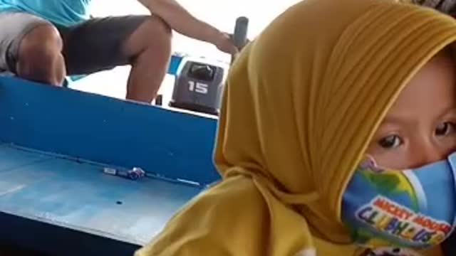 Pertama kali naik perahu