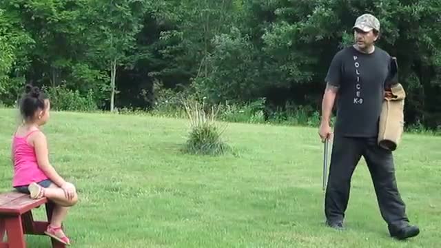 GERMAN SHEPHERD SAVES 5 YEAR OLD GIRL FROM A KIDNAPPER