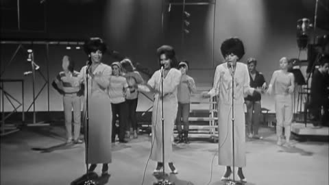 Oct. 28, 1964 | The Supremes Perform in Santa Monica