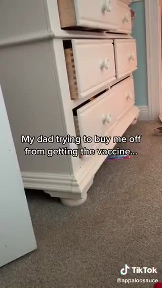 Dad offers daughter $2k to NOT get jab
