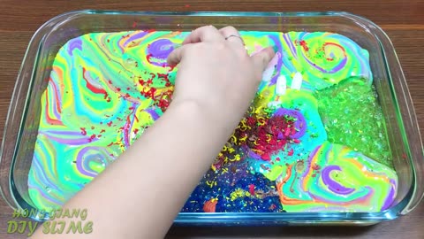 Mixing Random Things into slime!!!