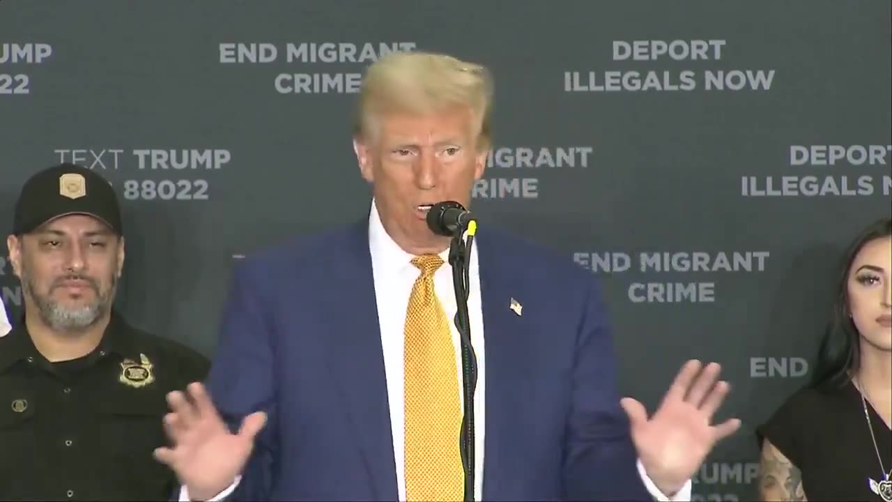 🚨 Trump: Harris Prioritizes Celebs Over Migrant Crime Victims in Texas 🇺🇸😔