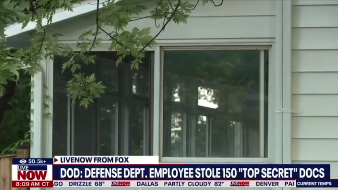 Pentagon employee stole TOP-SECRET DOCUMENT and tried to flee the Mexico