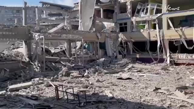High school destroyed by Russian missiles in Ukraine's besieged Mariupol