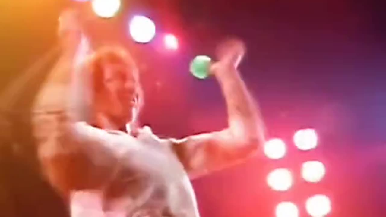 Riff Raff - AC/DC ( Live )