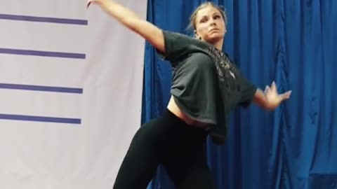 She hit that hard 💥 #fyp #fypシ #foryou #foryoupage #idk #xyzbca #dance #viral