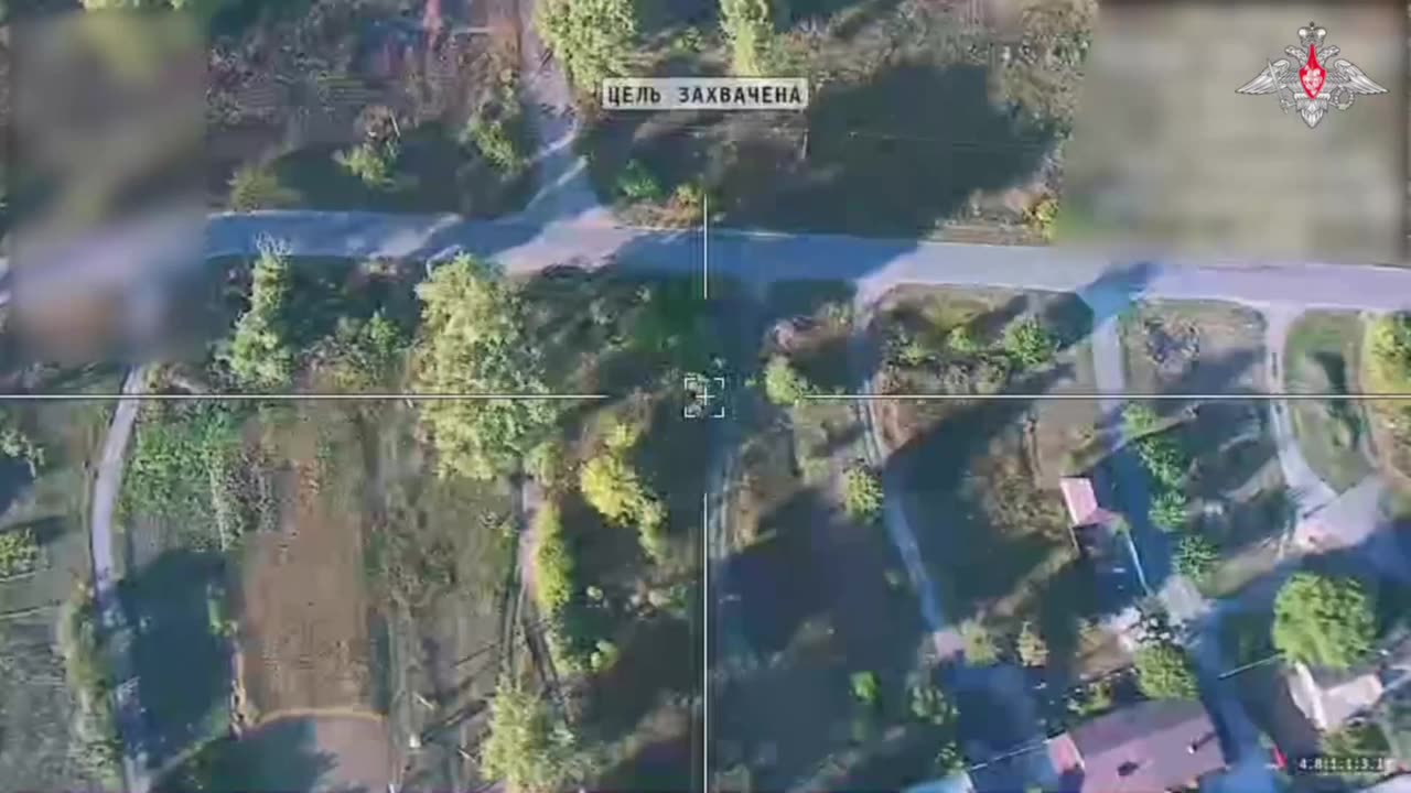 The Russian army massively burns the enemy's armored vehicles. 1