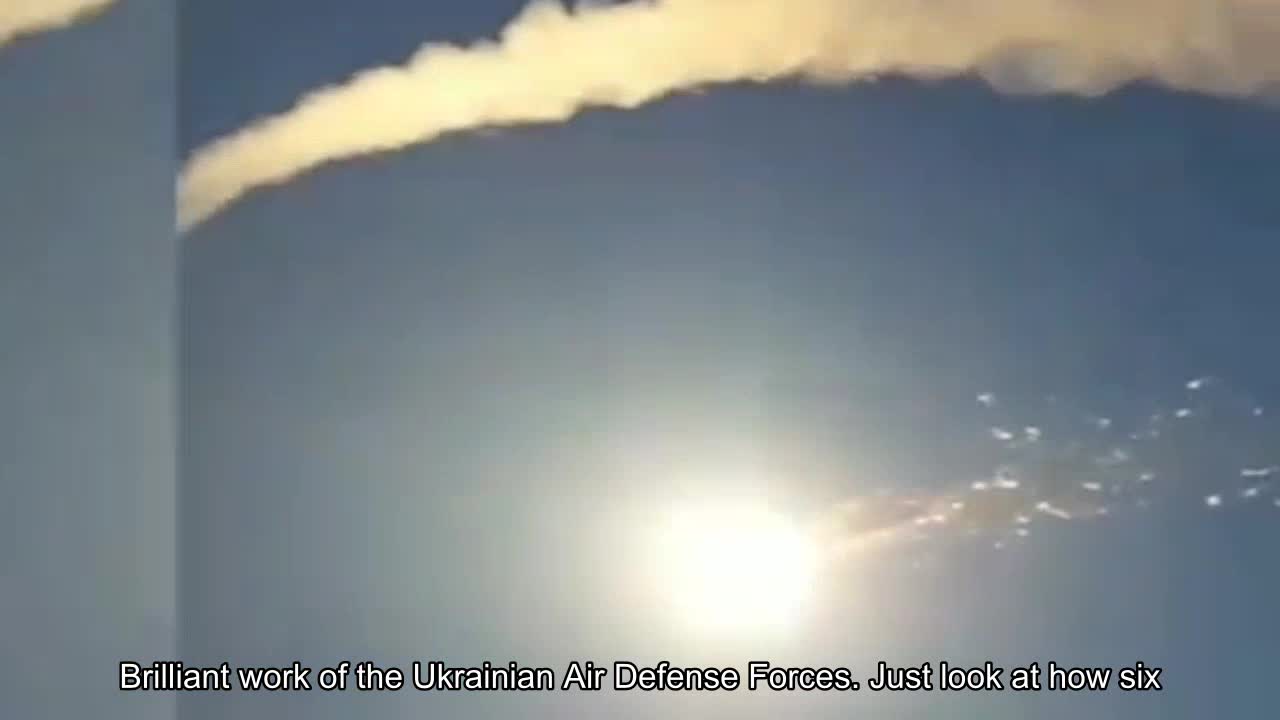 ️Brilliant work of the Ukrainian Air Defense Forces. Just look at how six rockets fired at the sam