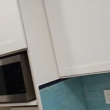 👍Stunning Backsplash Upgrade In An Exquisite West Palm Beach Home Listed For Sale🏠📈