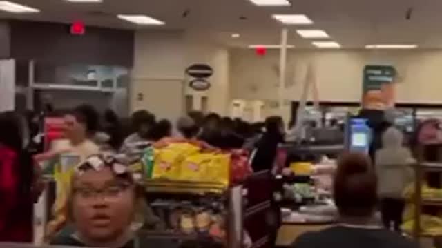 Philadelphia Wawa Customer Asks for Her Sandwich While Store is Ransacked