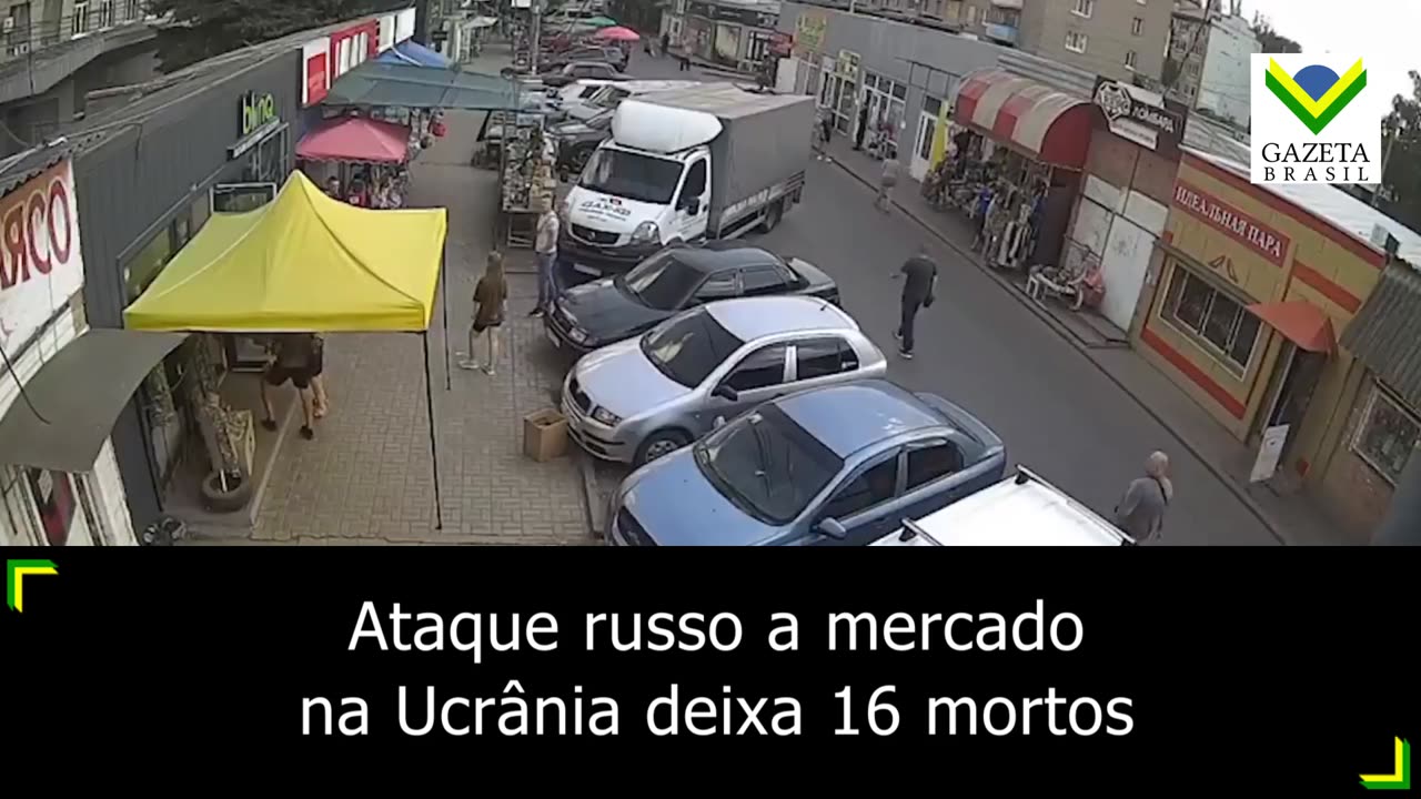 Vídeo flagra o momento em que Rússia lança míssil contra mercado e mata 16 na Ucrânia