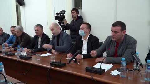 Гарри Кокая - Дайте людям свет, дайте людям воду, меньше будут ругать