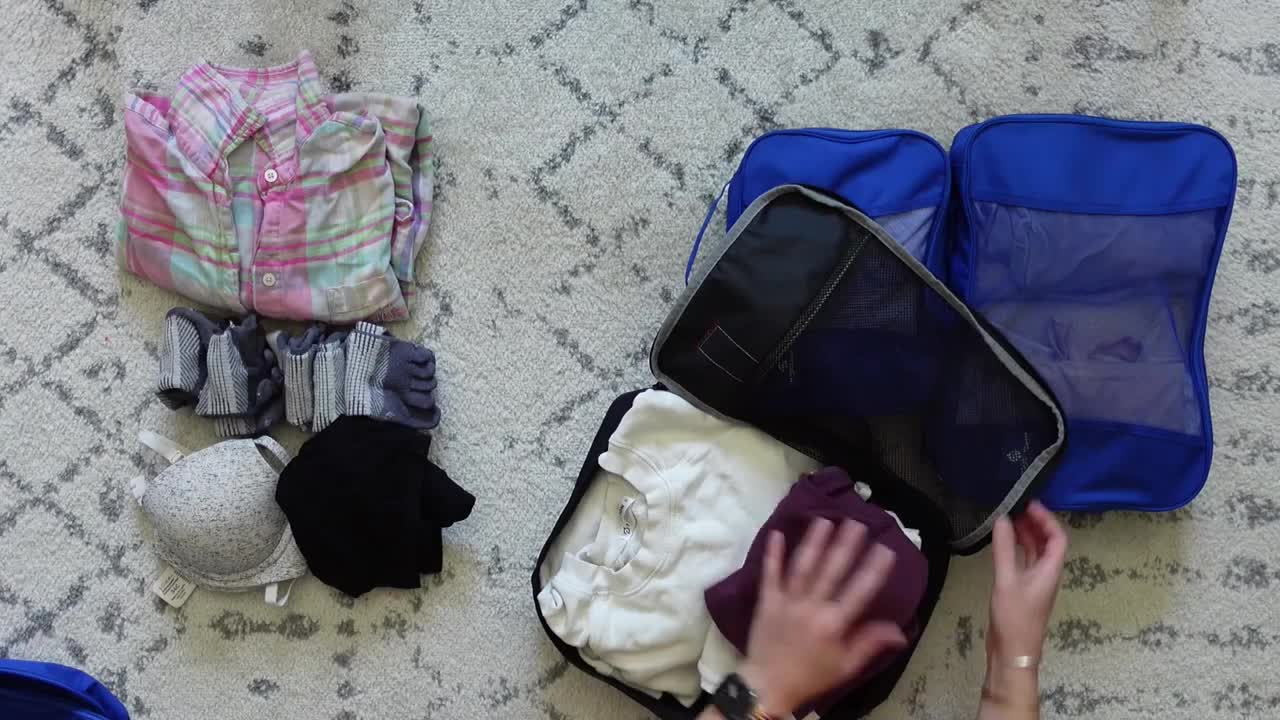 Get DISorganized with Jin and her packing cubes