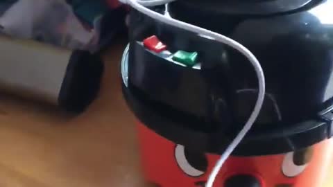 Henry Hoover Toy Hack now has sound effect's :)