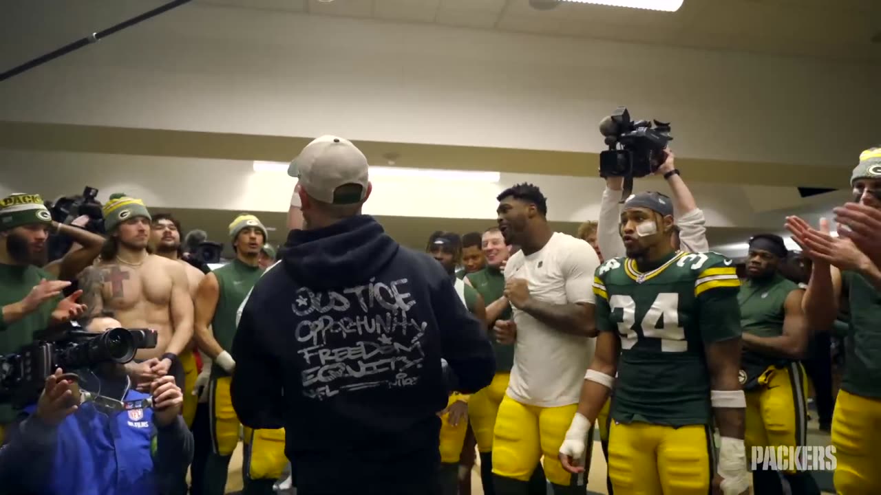 Packers celebrate in Lambeau Field locker room after clinching playoff berth