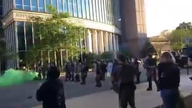 BLM & Antifa Riots 2020 - 2020-05-31-00-17-17-Louisville-riots.mp4