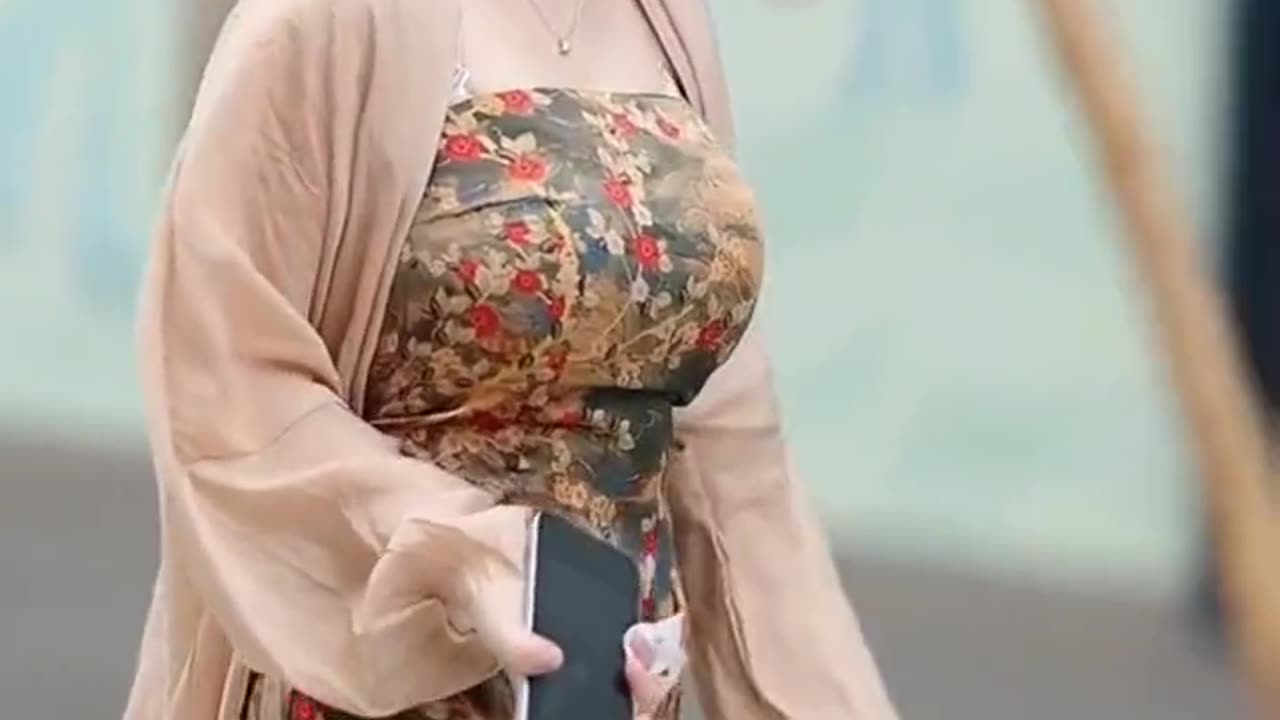 Beautiful Chinese Street Fashion