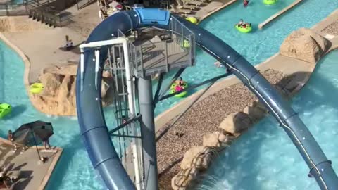 Drop Away Bottom Waterslide