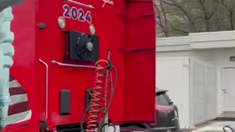Wow, what a truck. What an artist. Thank you! We will, MAKE AMERICA GREAT AGAIN!