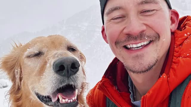 Me: Let's take a snowselfie, Blondie