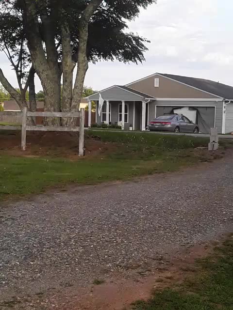 Good Yankee Neighbor