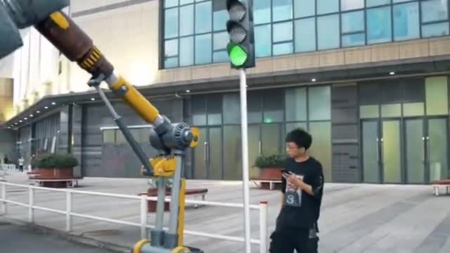 The Future of Traffic Enforcement. Crazy Asian Ideas!