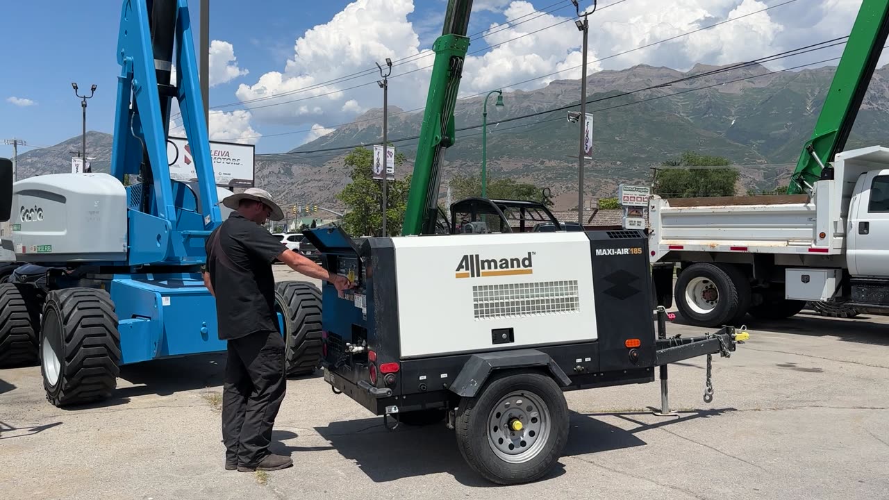 Air Compressor 2020 Allmand Maxi-Air 185 CFM Diesel Portable Trailer Mounted Rotary Screw