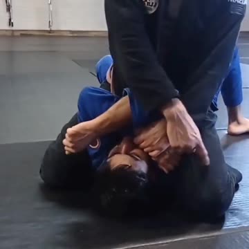Friday trapped (armlock) #bjj #jiujitsu #judo #training #mma #train
