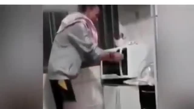 funny microwave oven video