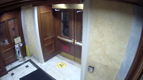 0181USCH01SouthDoorVestibule_2021-01-06_06h40min01s013ms.mp4