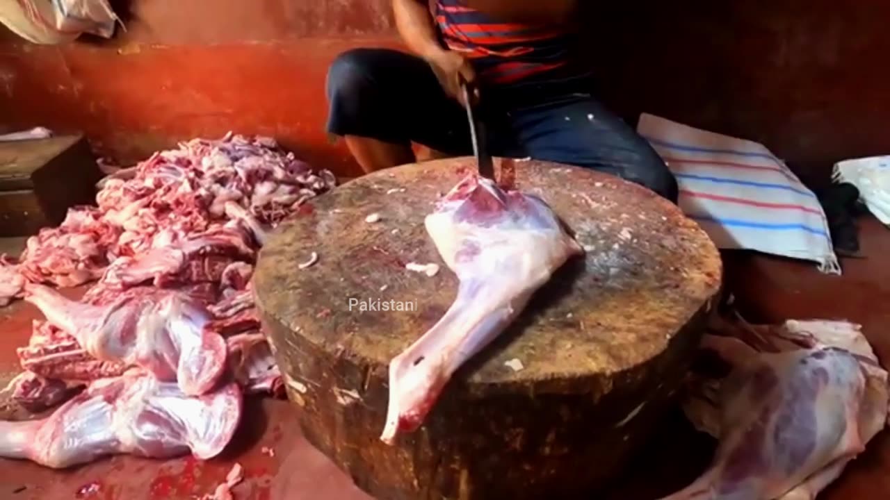 Cutting a Mutton Leg like a Pro