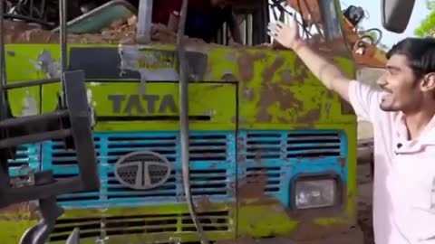 5 महीना के बाद निकाला मिट्टी के अंदर दफन bus 🚌 ko #shorts #indiashorts #crzyxyz