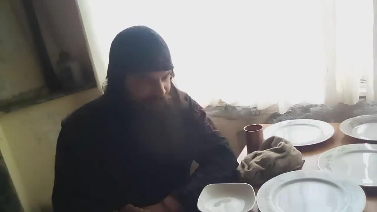 ΠΙΣΤΕΎΩ ΚΑΙ ΕΜΠΙΣΤΟΣΤΕΥΟΜΑΙ