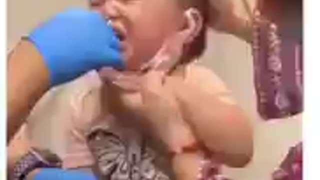 Encore un enfant traumatisé par un test PCR