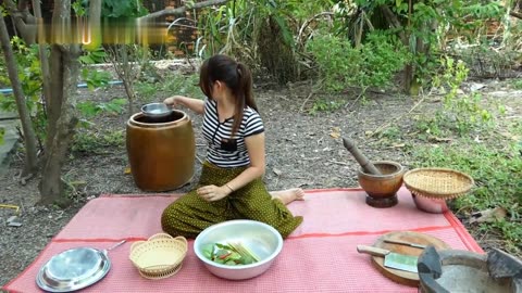 "Tantalizing Taste: Yummy Rice Crab with Feroniella Lucida Magic"