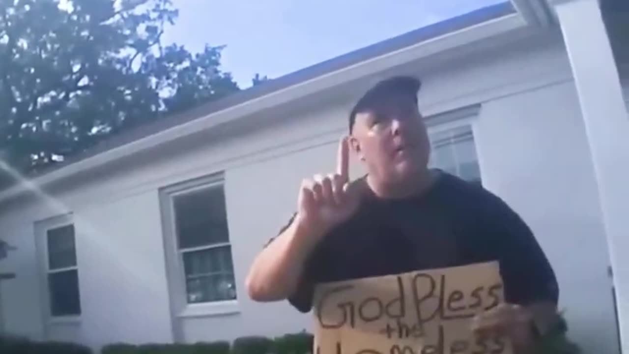 Police Harass Man Praying For Homeless Veterans