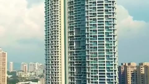 Mumbai Ke Sabse Bade Building?