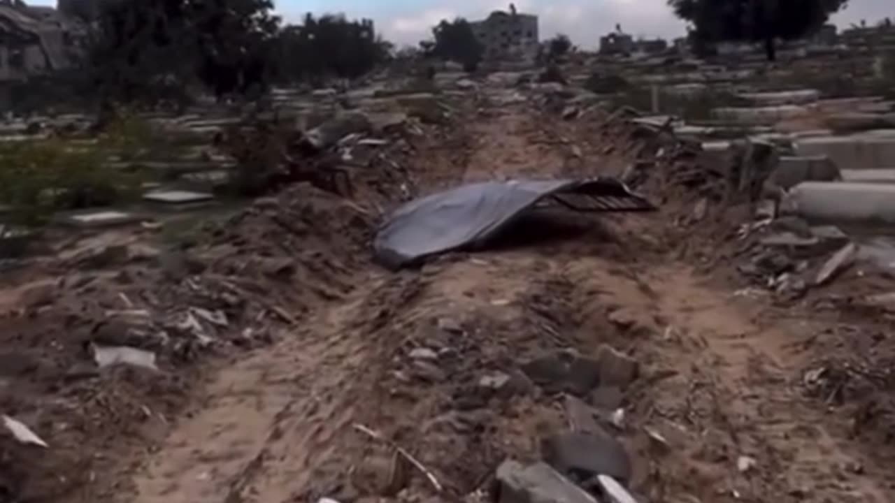 IDF DESTROY GAZA GRAVEYARD WITH THEIR TANKS