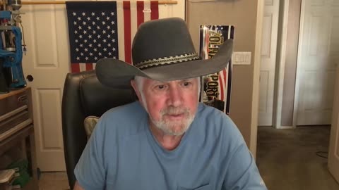 dtcowgirl, Real Men Tend Not To Wear Makeup, Trump Is So Insecure He Hides Behind Makeup!