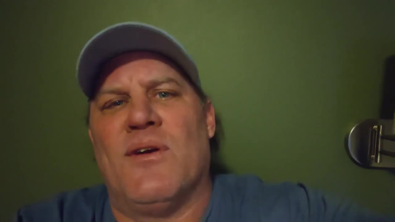 Shoenice blames weezy for quitting YouTUbe