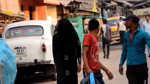 Street mischief: water ball hit passers-by