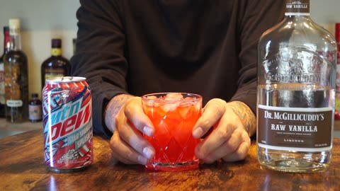 Dr McGillicuddy's Raw Vanilla Liqueur & Mtn Dew Star Spangled Splash
