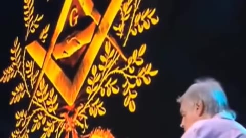 Secret societies: David Icke on sun worship