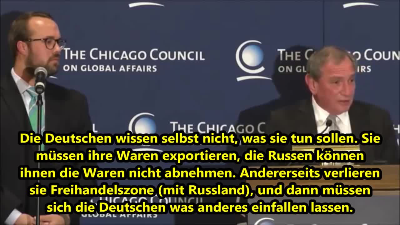 Sie zeigen es uns öffentlich und finden es normal