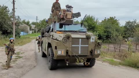 Ukrainian forces demonstrate the Australian Bushmaster in Kharkov region